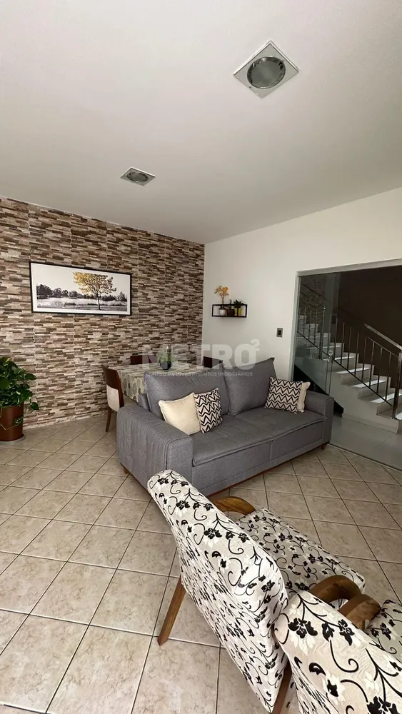 Casa, 4 quartos, 160 m² - Foto 2