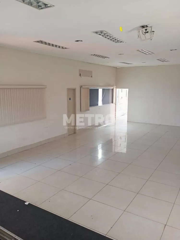 Loja-Salão, 300 m² - Foto 1