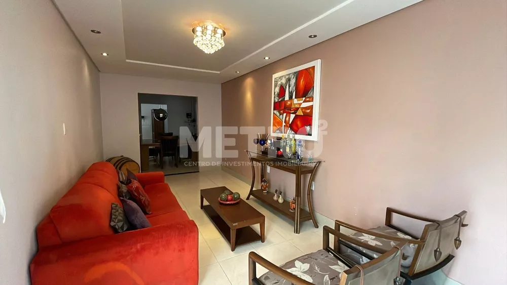 Casa, 3 quartos, 450 m² - Foto 2