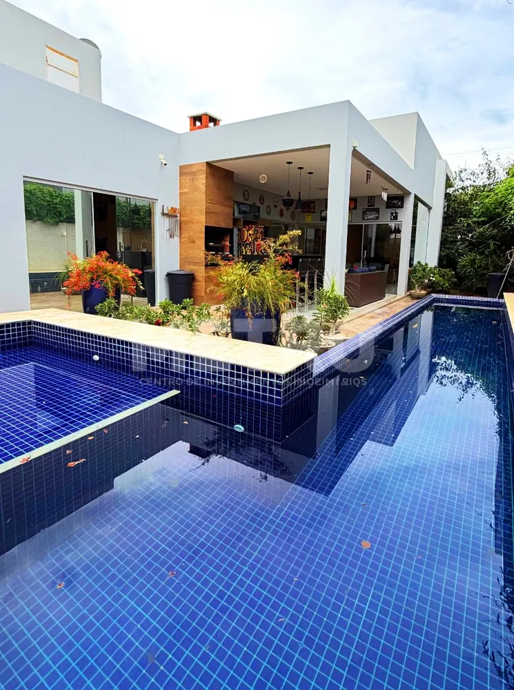 Casa, 2 quartos, 240 m² - Foto 1