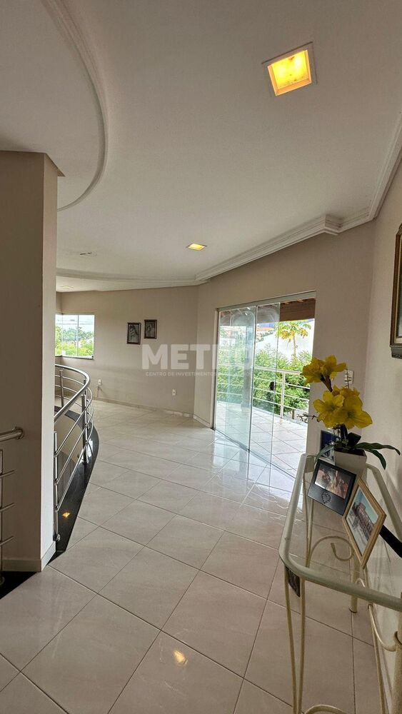 Casa, 4 quartos, 260 m² - Foto 8