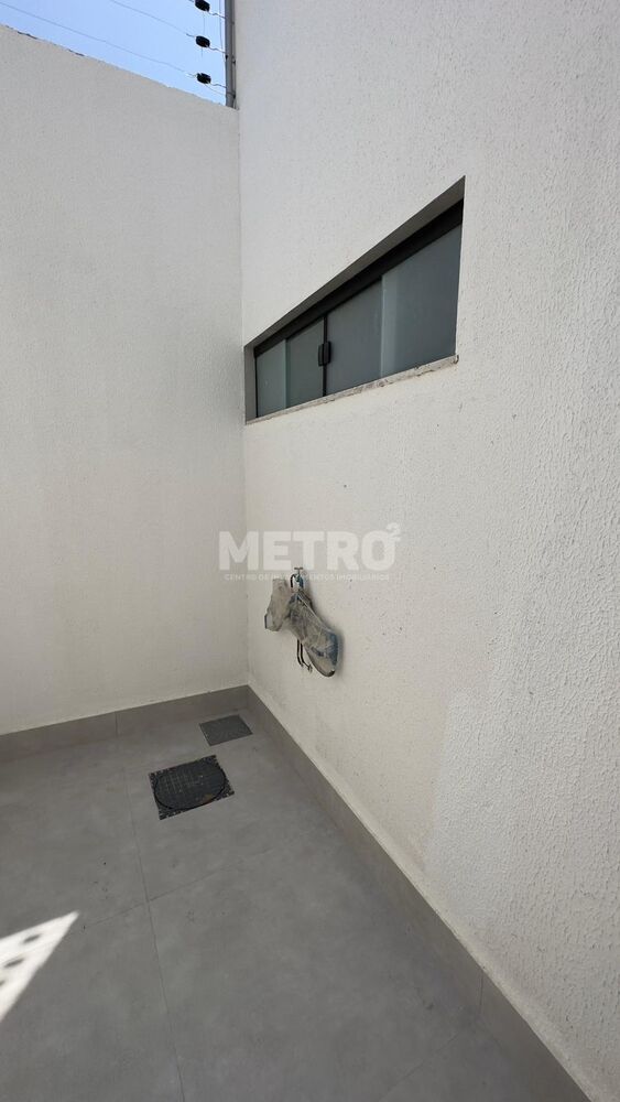 Casa à venda com 3 quartos, 107m² - Foto 3