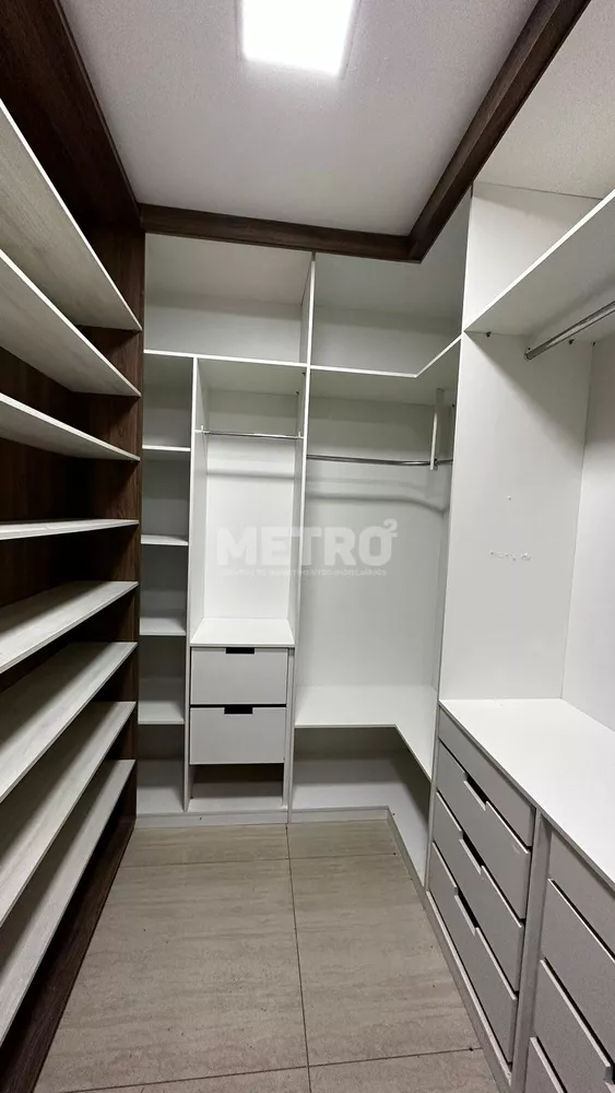 Casa, 3 quartos, 165 m² - Foto 1