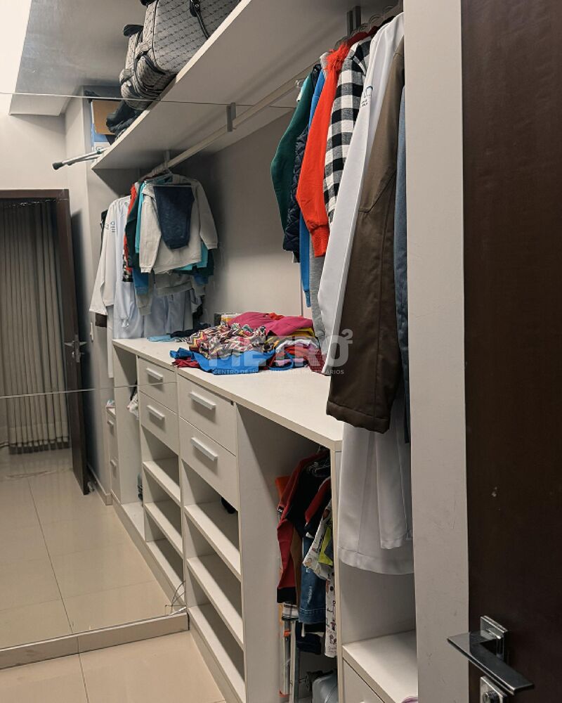 Casa de Condomínio à venda com 1 quarto, 280m² - Foto 4