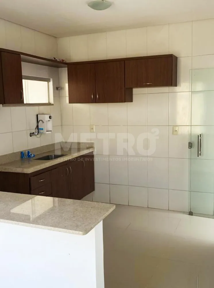 Casa, 2 quartos, 232 m² - Foto 2