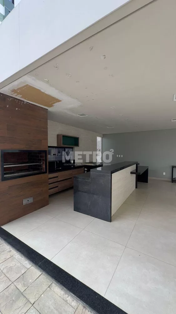 Apartamento à venda com 2 quartos, 180m² - Foto 2