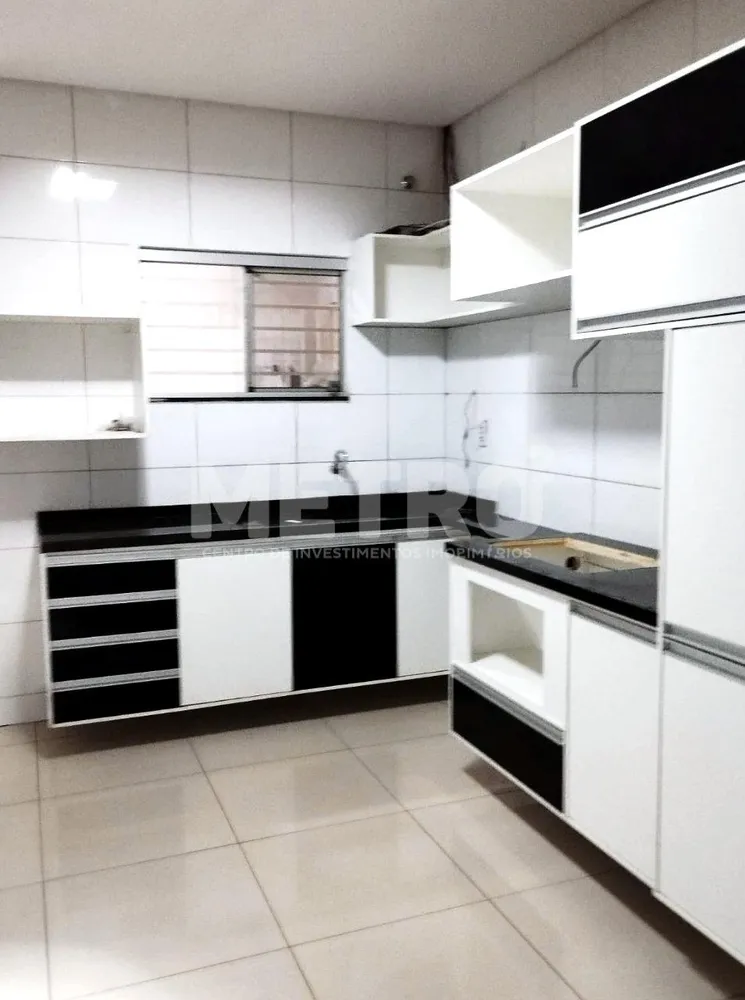 Casa, 2 quartos, 200 m² - Foto 2