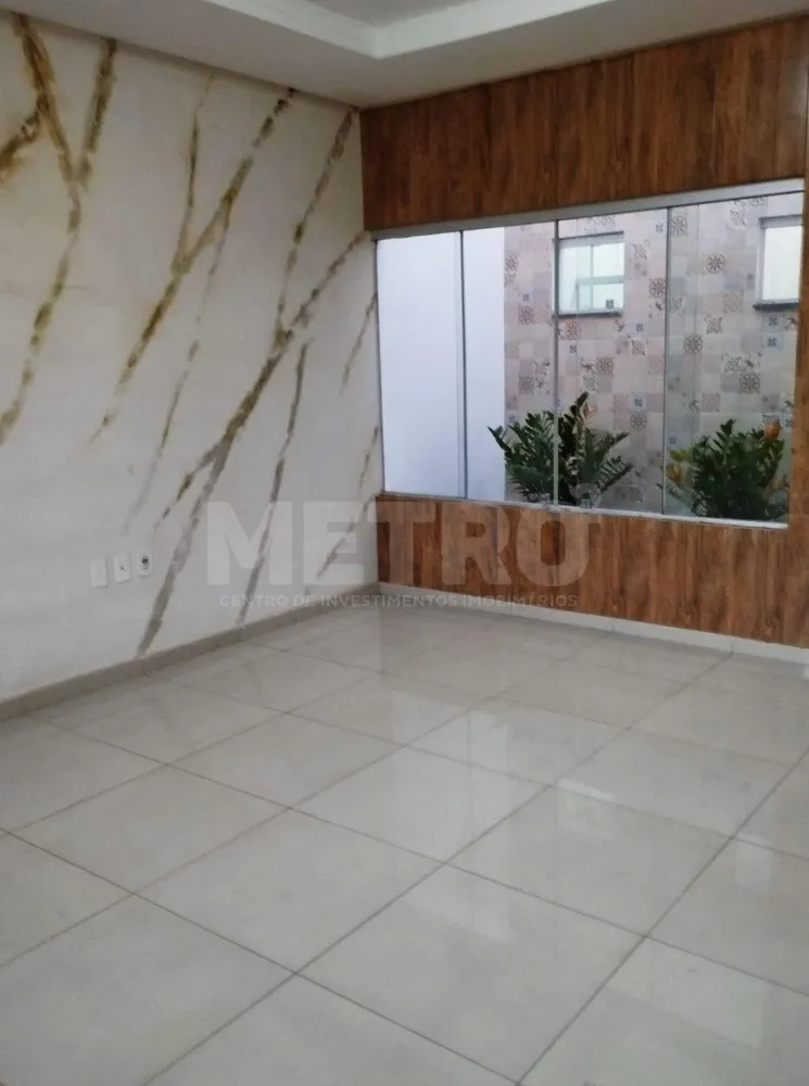 Casa, 2 quartos, 200 m² - Foto 1
