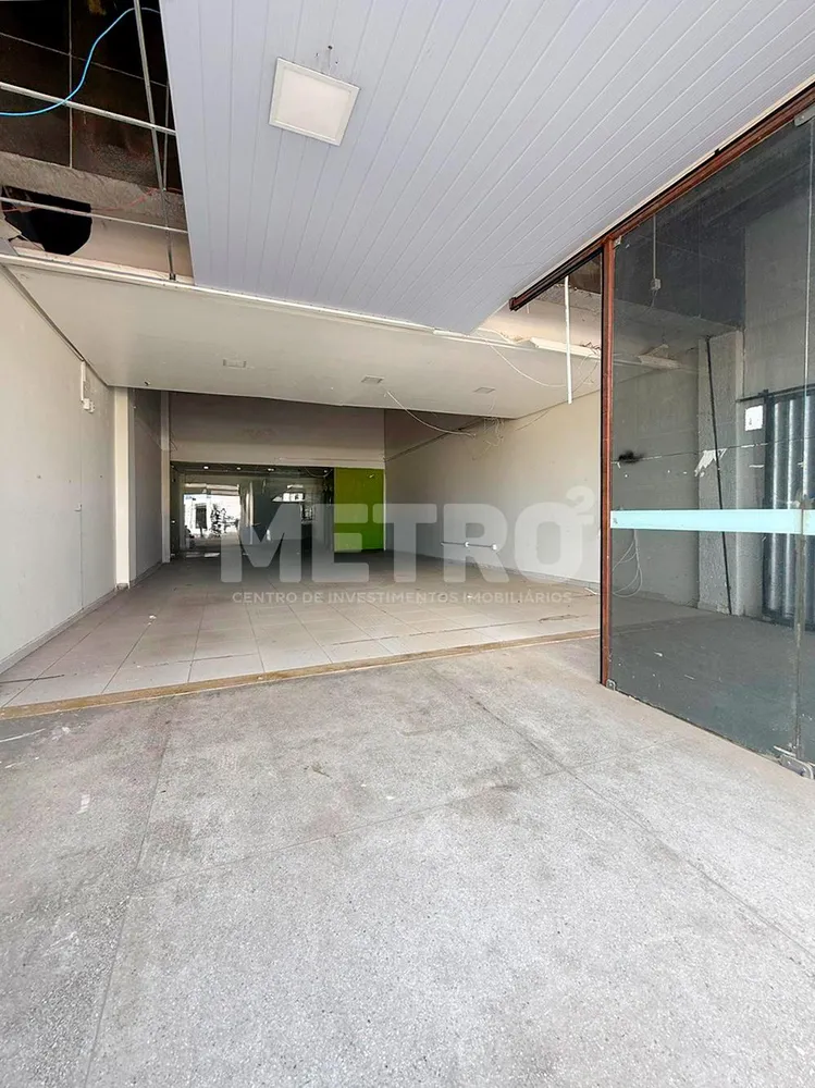 Depósito-Galpão, 200 m² - Foto 1