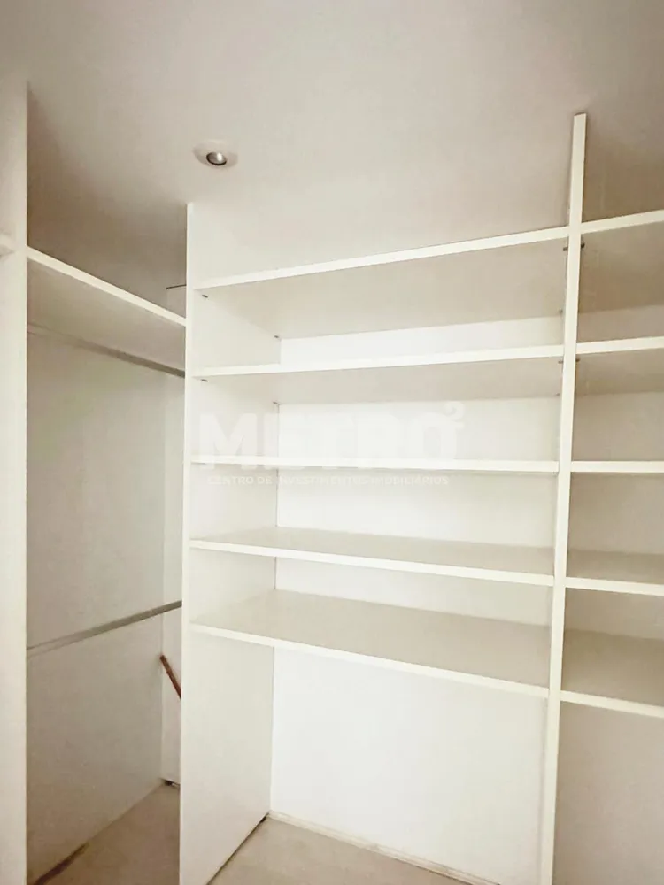 Apartamento, 3 quartos, 240 m² - Foto 7