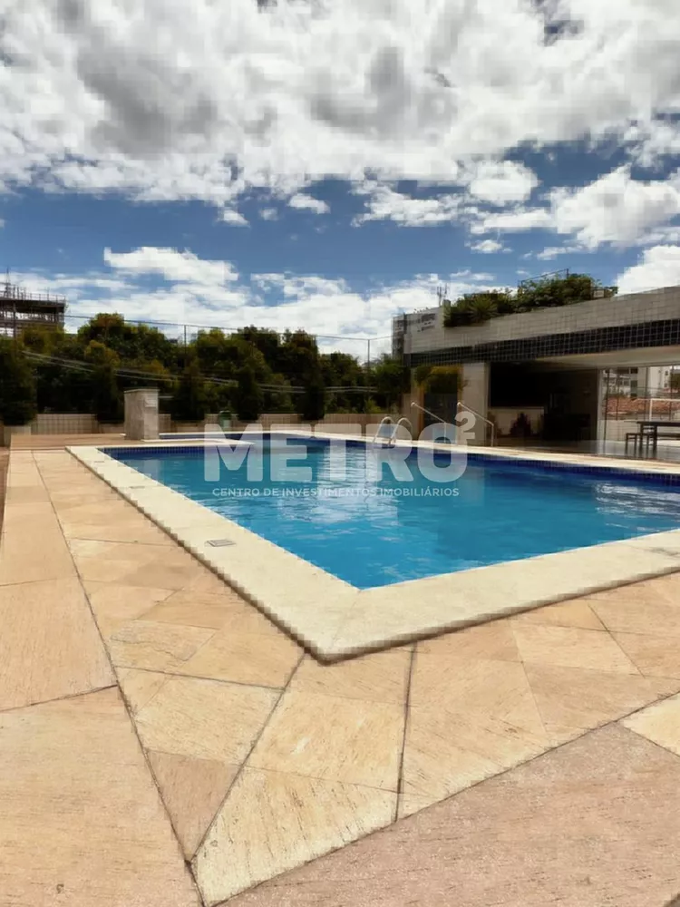 Apartamento, 3 quartos, 240 m² - Foto 1