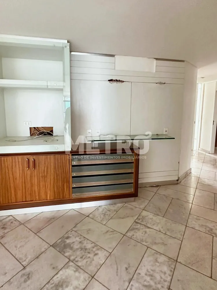 Apartamento, 3 quartos, 240 m² - Foto 4