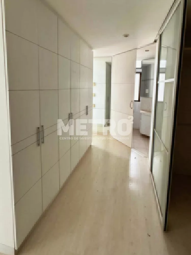 Apartamento, 3 quartos, 240 m² - Foto 4