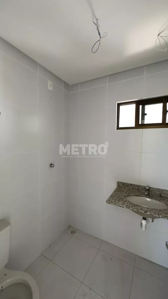 Apartamento à venda com 2 quartos, 62m² - Foto 4