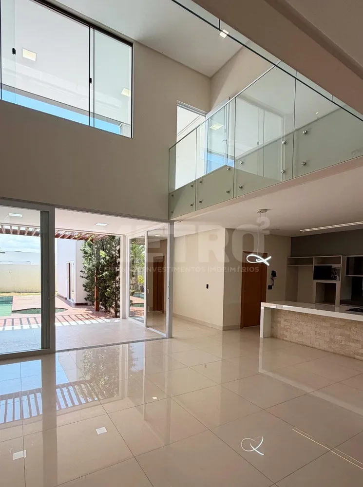 Casa, 4 quartos, 260 m² - Foto 2