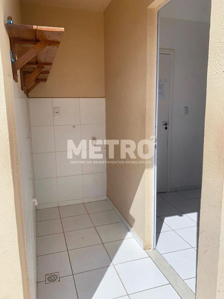 Casa de Condomínio à venda com 2 quartos, 50m² - Foto 4