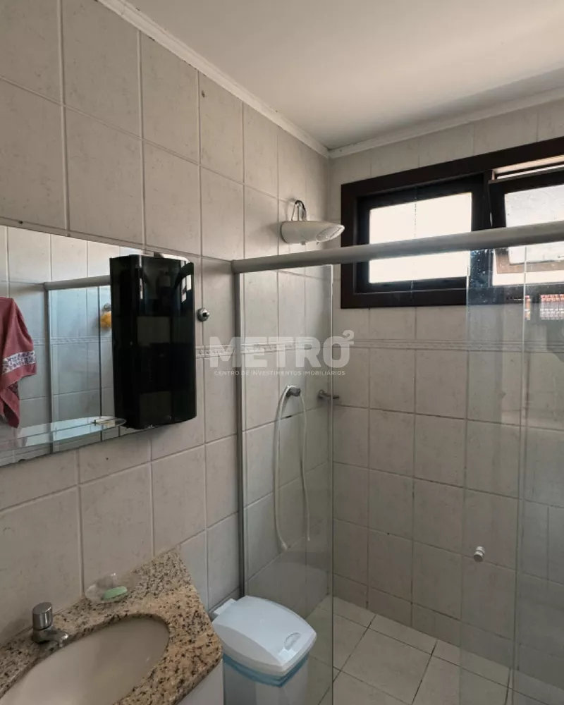 Casa, 1 quarto, 332 m² - Foto 2
