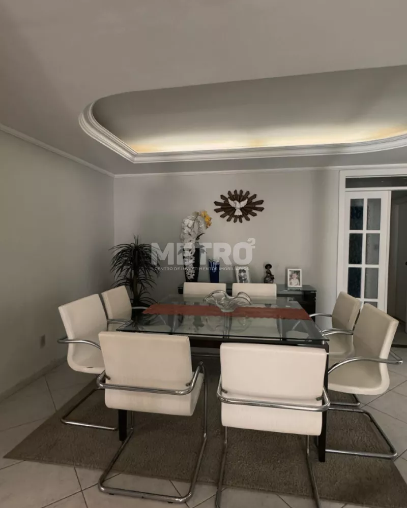 Casa, 1 quarto, 332 m² - Foto 1