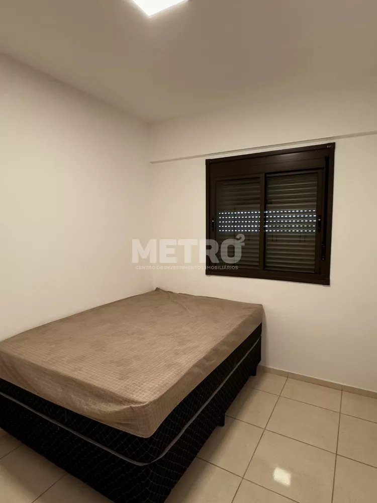 Apartamento à venda com 2 quartos, 65m² - Foto 2