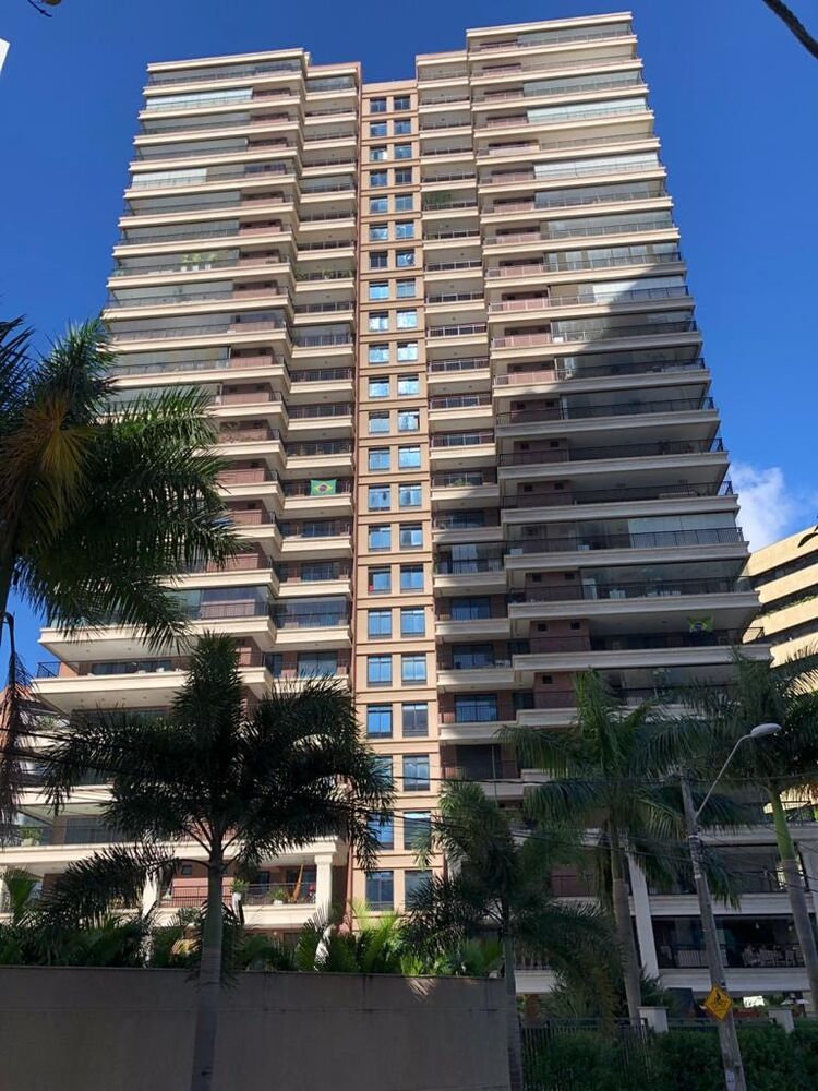 Apartamento, 4 quartos, 240 m² - Foto 1