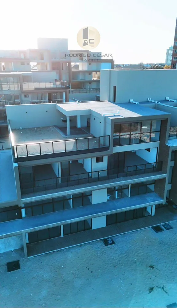 Casa, 4 quartos, 350 m² - Foto 1