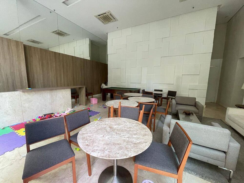 Apartamento à venda com 4 quartos, 240m² - Foto 8