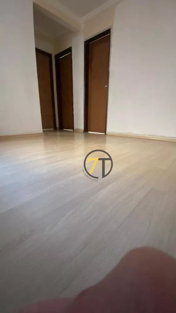 Apartamento à venda com 2 quartos, 50m² - Foto 2