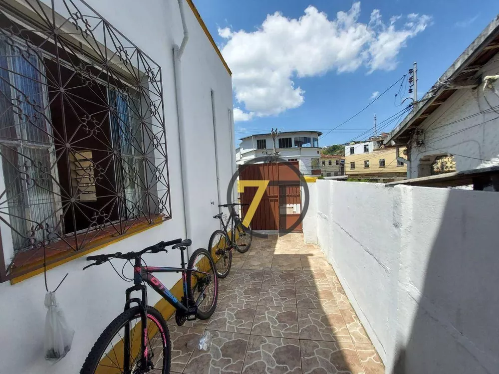 Casa à venda com 5 quartos, 100m² - Foto 6