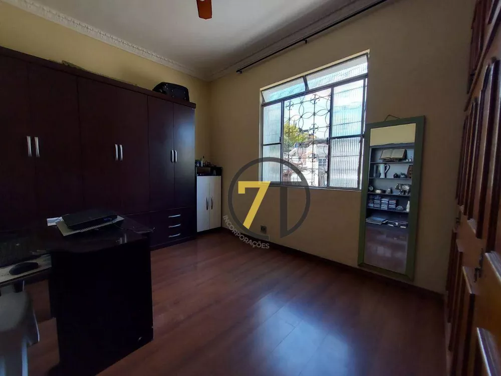 Casa à venda com 5 quartos, 100m² - Foto 15