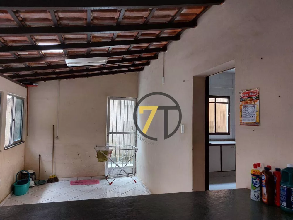 Casa à venda com 3 quartos, 300m² - Foto 18