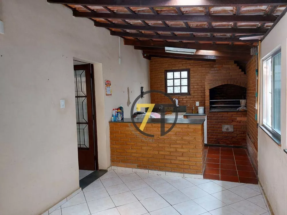 Casa à venda com 3 quartos, 300m² - Foto 16