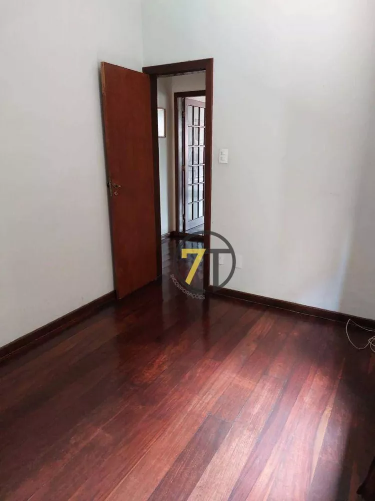 Casa à venda com 3 quartos, 300m² - Foto 9