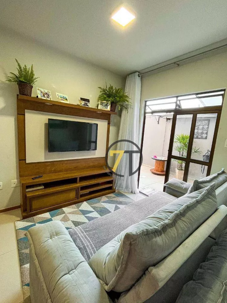 Apartamento à venda com 2 quartos, 72m² - Foto 2