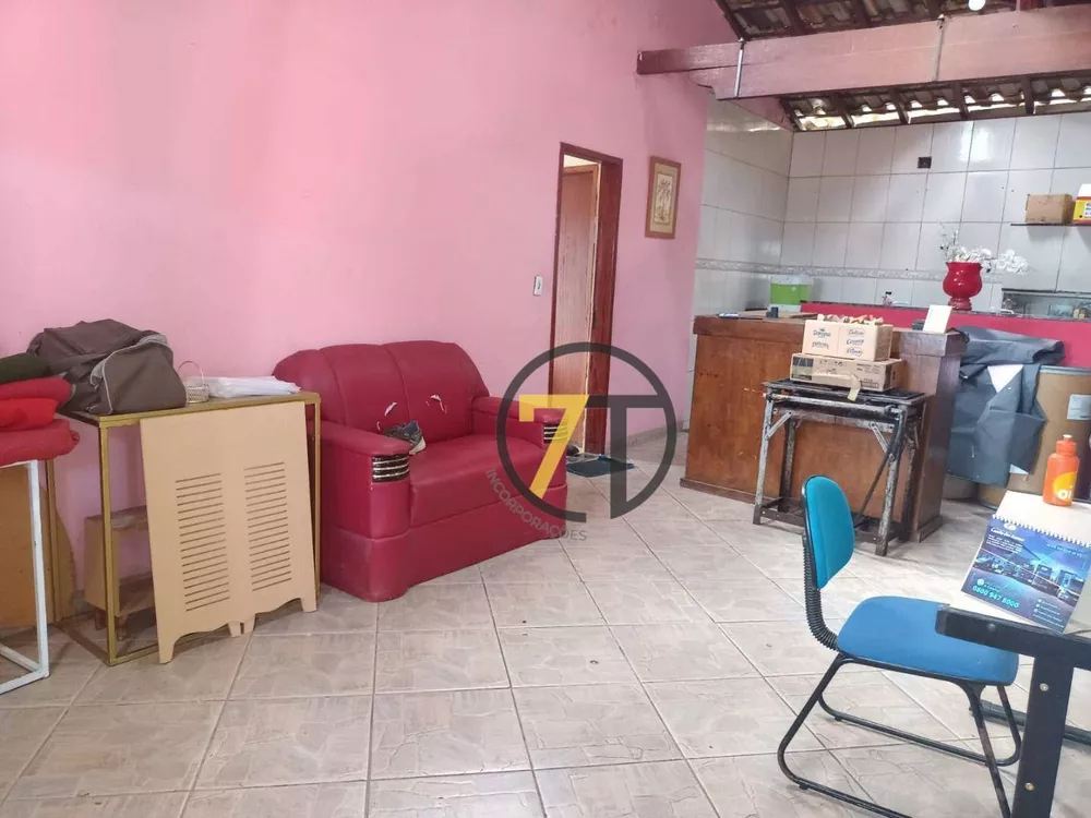 Casa à venda com 4 quartos, 200m² - Foto 11