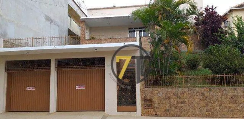 Casa à venda com 4 quartos, 380m² - Foto 3