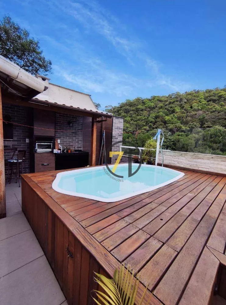 Cobertura, 3 quartos, 234 m² - Foto 1