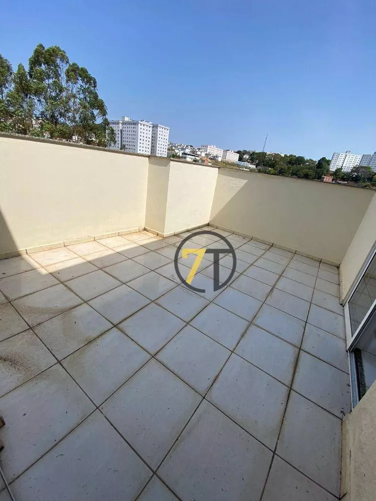 Cobertura à venda com 3 quartos, 200m² - Foto 11