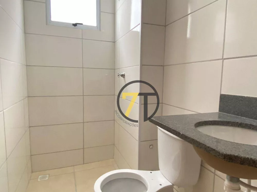 Apartamento para alugar com 2 quartos, 40m² - Foto 12