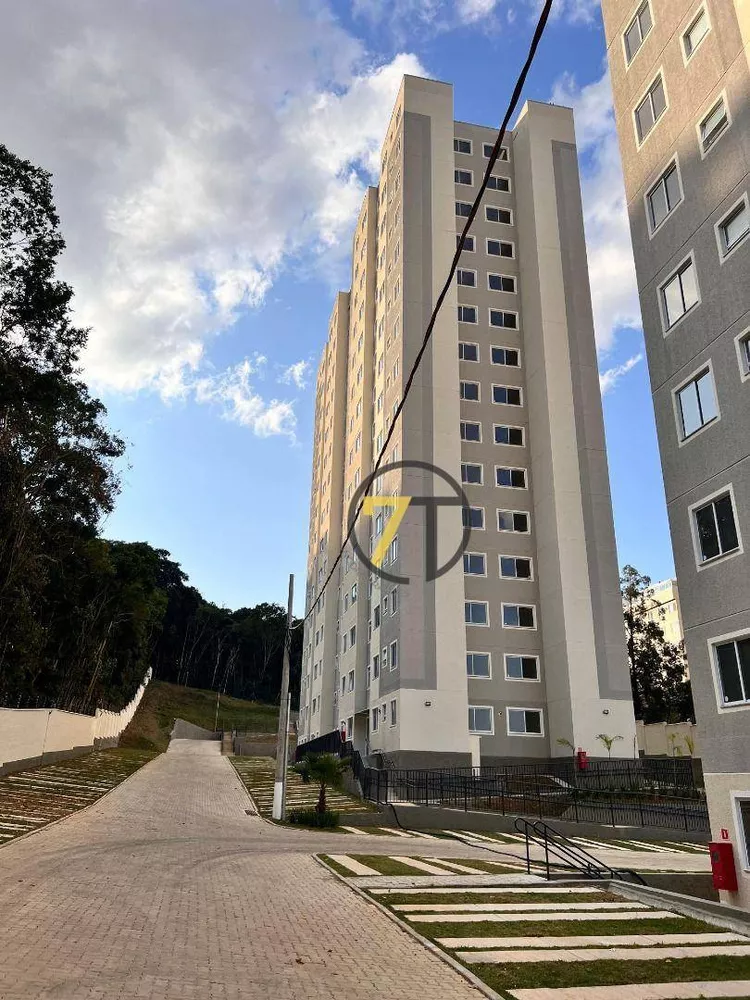 Apartamento à venda com 2 quartos, 47m² - Foto 2