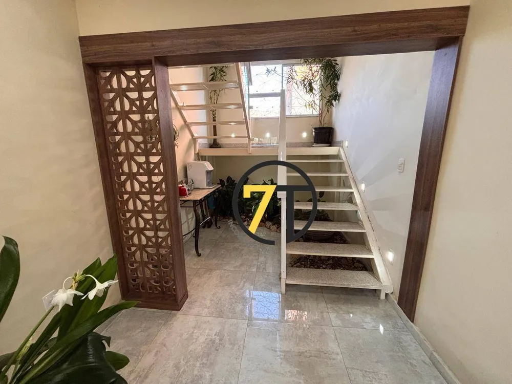 Casa, 3 quartos, 260 m² - Foto 1