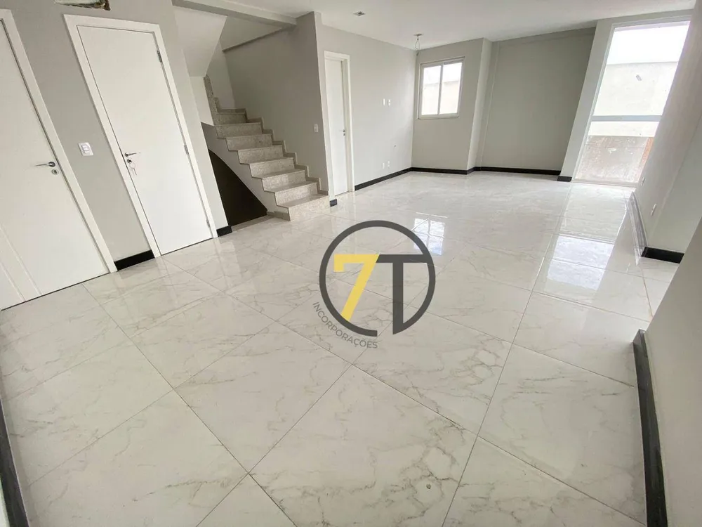 Cobertura, 3 quartos, 180 m² - Foto 2
