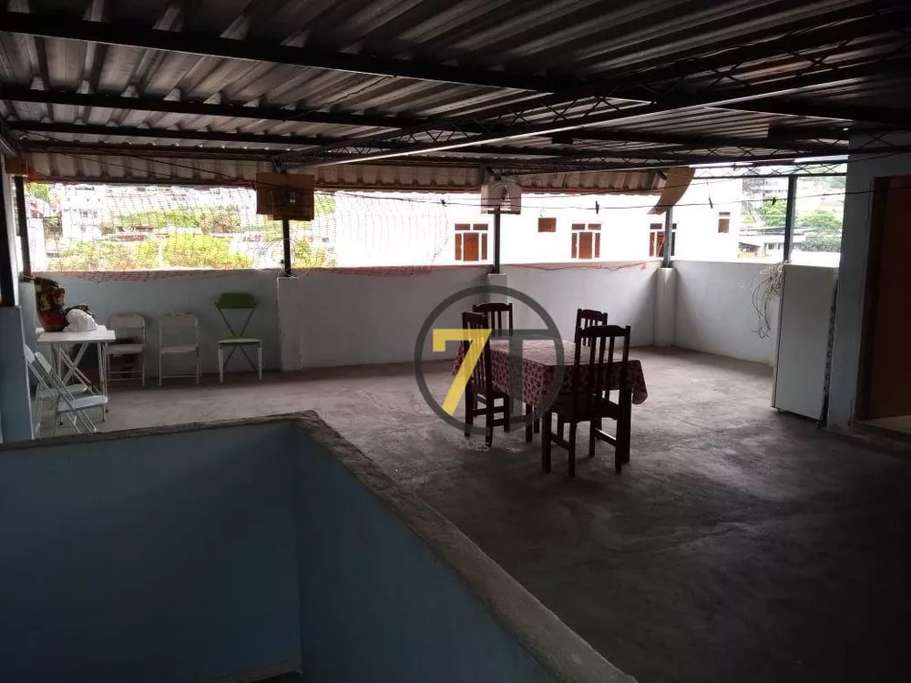 Casa à venda com 2 quartos, 100m² - Foto 18