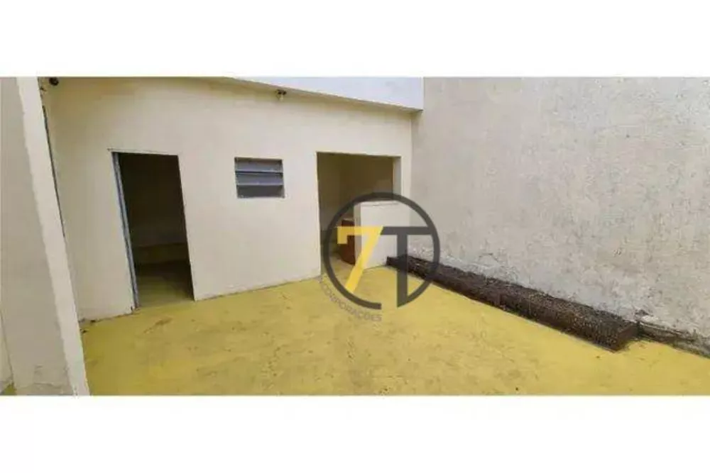 Apartamento à venda com 3 quartos, 130m² - Foto 2