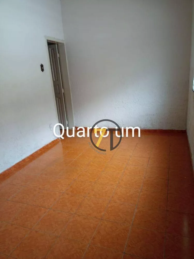 Casa à venda com 5 quartos, 130m² - Foto 4