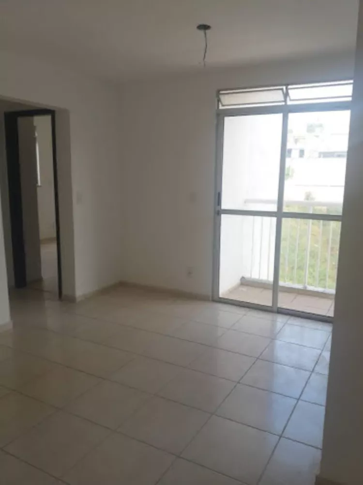 Apartamento à venda com 2 quartos, 70m² - Foto 4