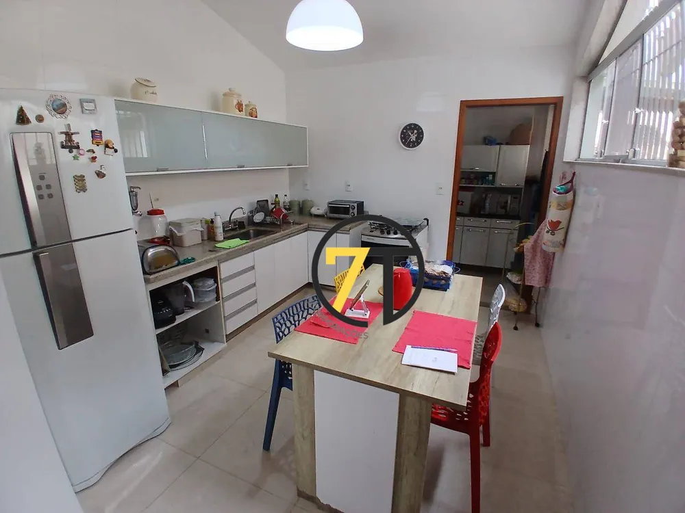 Casa, 4 quartos, 250 m² - Foto 10