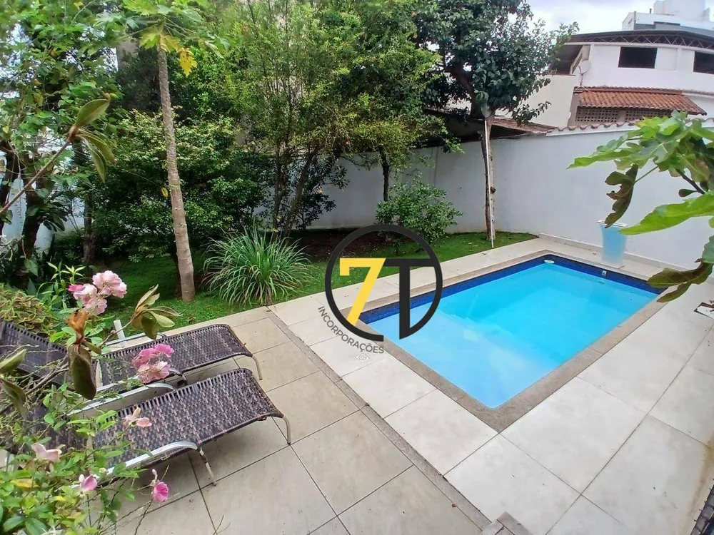 Casa, 4 quartos, 250 m² - Foto 1