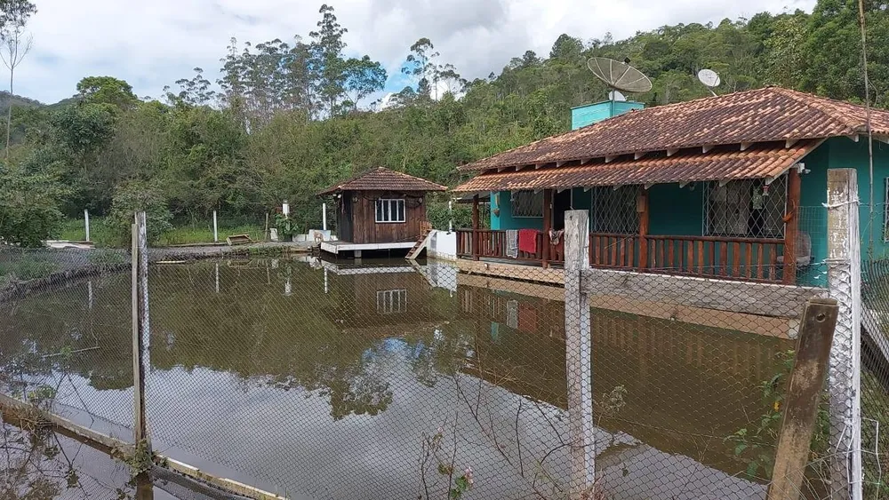 Chácara, 2 quartos, 1990 m² - Foto 1