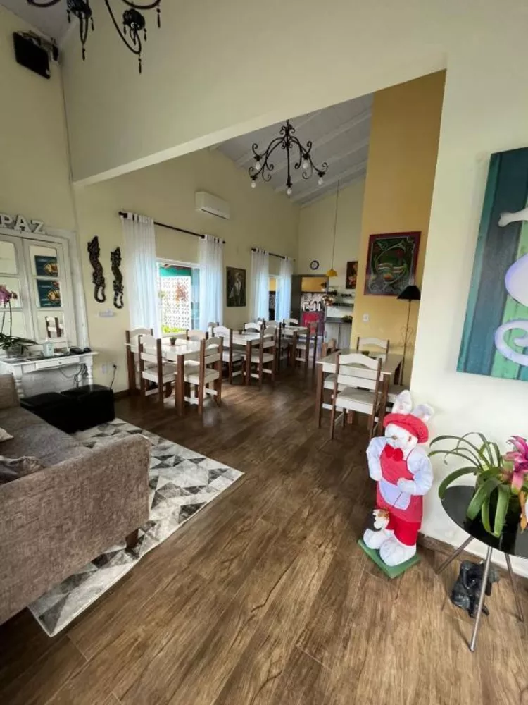 Casa, 6 quartos, 336 m² - Foto 2
