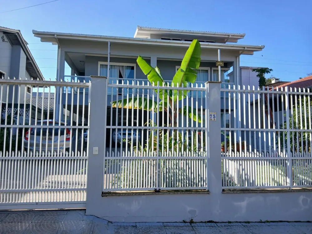 Sobrado, 5 quartos, 360 m² - Foto 1